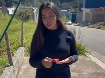 H1516019 Sua mãe fez escolher entre seu futuro seu humilde namorado PARTE 2