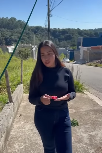 H1516019 Sua mãe fez escolher entre seu futuro seu humilde namorado PARTE 2