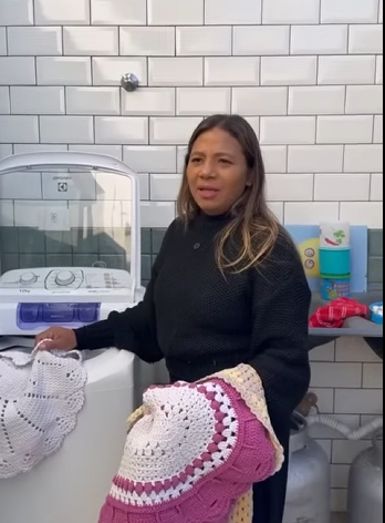 H3114025 Por fazer tudo em casa não guarda comida para marido part2