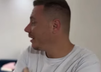 H1615013 Mãe aprende uma lição com os filhos PARTE 2