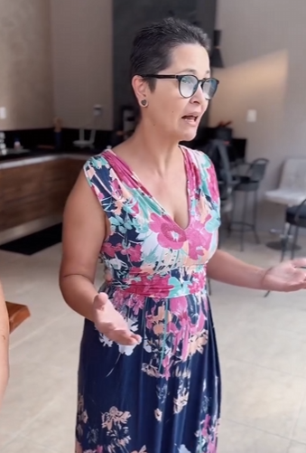 H1908012 Fui com meu namorado conhecer família dele,mas nunca imaginei que fosse chegar lá ser julgada da forma que fui part2