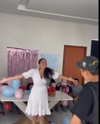 H1901017 Ela esta gra vida de um homem que nao quer filho