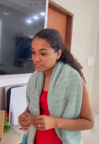 H1901019 Menina inteligente da uma grande lic part2