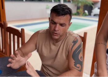 H0304008 Minha esposa sempre tenta agradar conquistar minha mãe! Mas minha mãe faz de tudo pra julg4r ela, porém na minha casa prioridade minha esposa ninguém vai tratar ela m4l part2