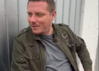 H2115012 Voltou para sua cidade, quis vender casa da mãe part2