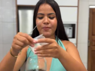 H2122009 Irma os salvaram seu pai de sua madrasta interesseira part2