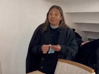 H2216001 Sua família não quis colaborar para ceia de Natal part2