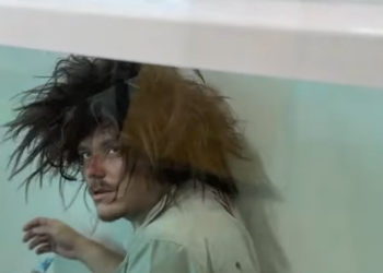 H2115015 Elas deram esse tratamento colega de trabalho, mas vida lhes ensinou uma grande lição part2