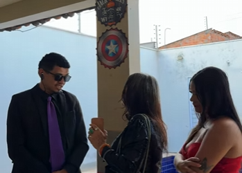 H2306016 Na deixaram ela entrar sem saber que era namorad part2