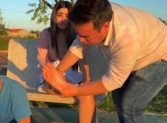 H2306017 Enquanto limpava sapatos, ele nunca pensou que uma part2