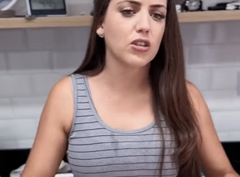 H2208016 Minha Filha pega minhas coisas não devolve,eu vou cobrar ela ainda acha ruim,ela que compre as coisas dela part2