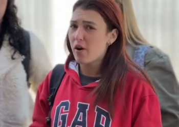 H3113007 Convidou irmã para sua casa ela foi com toda família parte 2