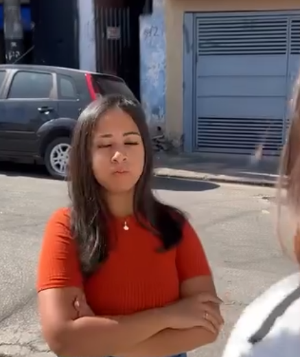 H2218016 Ela vende casa com todos os inquilinos dentro porque não querem pagar aluguel acaba assim part2