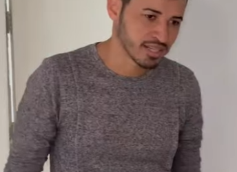 H2620003 Ele ab4ndon0u esposa filha de colo anos de part2