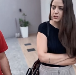 H2408011 O silêncio dentro de casa machucava part2