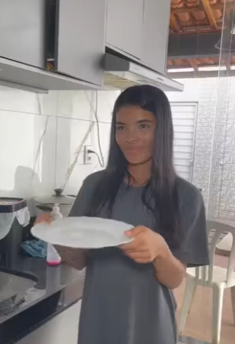 Sua esposa acreditava que dinheiro era tudo ate