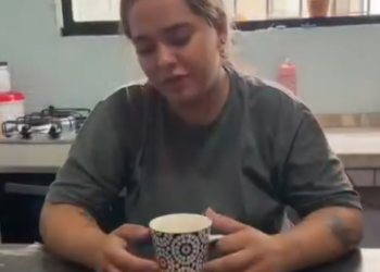 H2709005 Menino vendedor de bala descobre que pai tem out part2