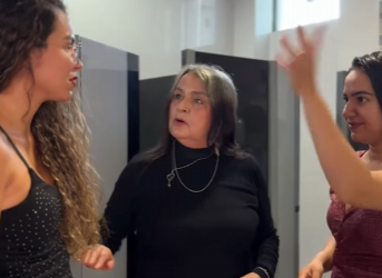 H2606015 Beijou seu melhor amigo na frente da sua noiva part2