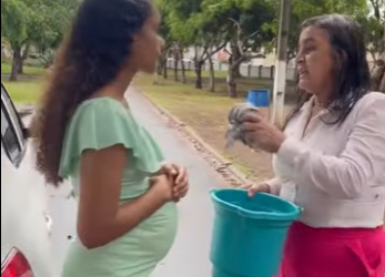 H2901006 Usou uma melancia para fingir uma gracinha ate qu part2