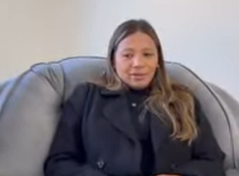 H2816012 Ela tinha um relacionamento com os dois amigos part2