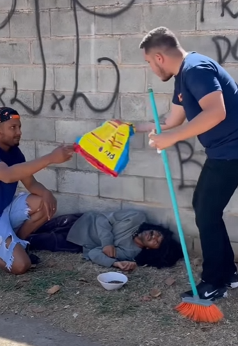 H2917001 Até Coração mais frio pode mudar, mundo Gira! part2