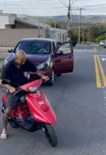 H2917021 Humilhou vizinho pela sua moto, você não vai part2