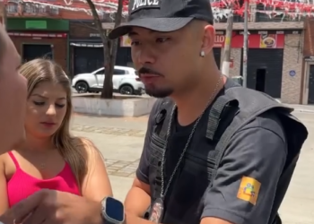 H0615007 Milionária surpreende um homem pobre part2