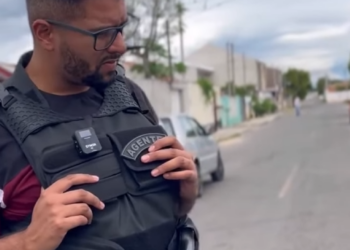 H3001009 Nunca mexa com filha de um comandante part2