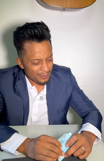 H0302025 Ela agiu de má fé com avô do seu esposo seu marido descobriu tudo, veja no que deu! part2