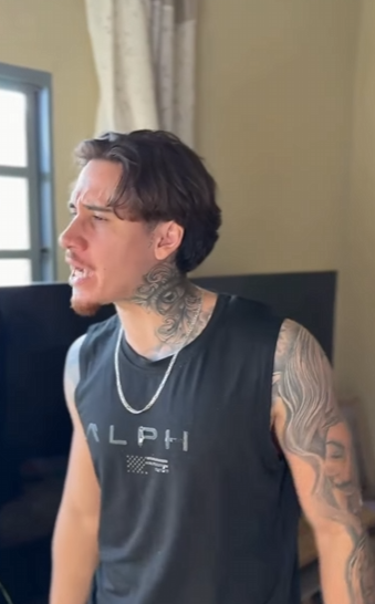 H0822018 Ela seria demitida se patrão não tivesse visto part2