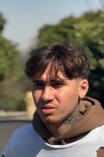 H0822005 Ela preferia jogar as roupas no lixo do que doar part2