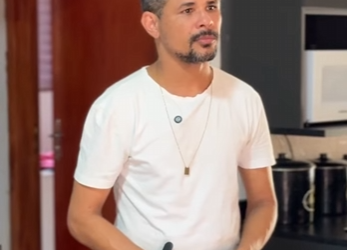 H0821001 Ela queria explor4r funcionária do seu marido part2