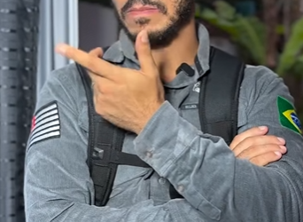 H0901004 Ela coloca sempre part2