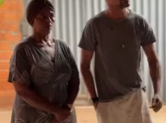 H0906011 Ela foi expuls@ de part2