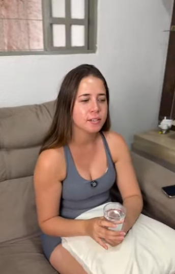 H0703014 Ela Escondia um segredo de trás da Porta Final part2