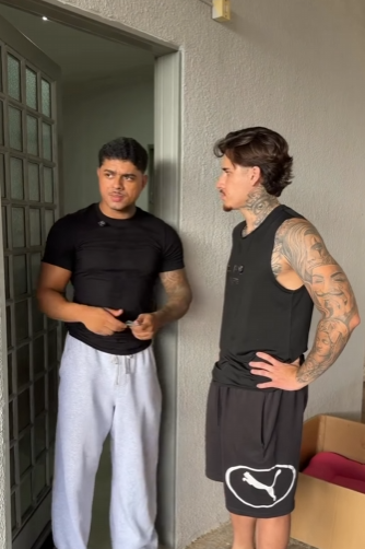 H0703025 Ele foi Enganado Pagar Aluguel da sua Própria part2