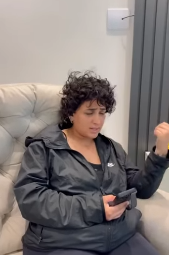 H1016015 Ele deixou sua esposa seu filho por outra mulher com dinheiro part2