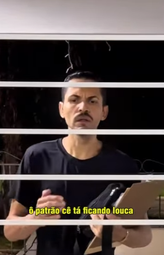 H1103005 Funcionária fica até tarde na casa dos patrões part2