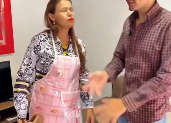 H1103007 Tim corrigiu sua esposa por ter feito funcionária passar vergonha part2