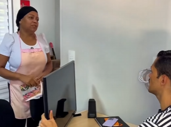 H1103016 Deu uma televisão pra funcionária para acusar ela de ter pegado part2