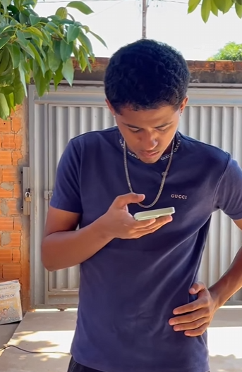 H1121042_Funcionária da uma lição no patrão_part2.mp4