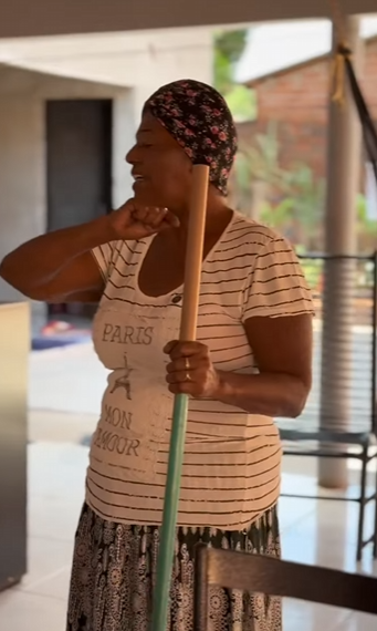 H1121036_Filha folgada_part2.mp4