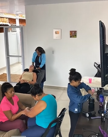 H2520003_Ela acabou com cabelo da cliente_part2.mp4