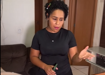 Patrão pega no flagra filho de empregada chor@ndo de fome toma atitude emocionante! part2