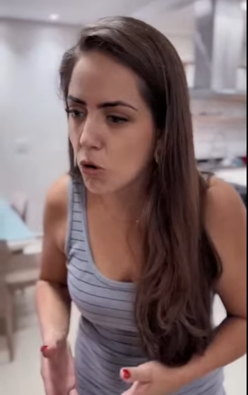 H1108028 Inacreditável,a família do meu Marido acobertando as traições dele,a Mãe dele conhece as amantes eu não sabia nada… part2