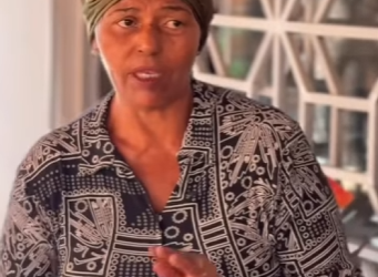 H2506006 Patrão entende situação de sua funcionária faz algo incrível part2