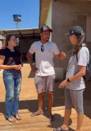 H2614011_Ela chegou humilhando sem imaginar que estava falando com mulher mais rica da cidade!_part2.mp4