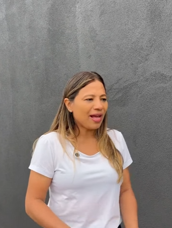 H2718002_As vezes amor não acabou…você simplesmente para de carregar que não lhe serve mais._part2.mp4