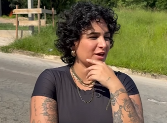 H2622017_Você não vai acreditar no que essa mulher fez com sua vizinha por ser fofoqueira_part2.mp4