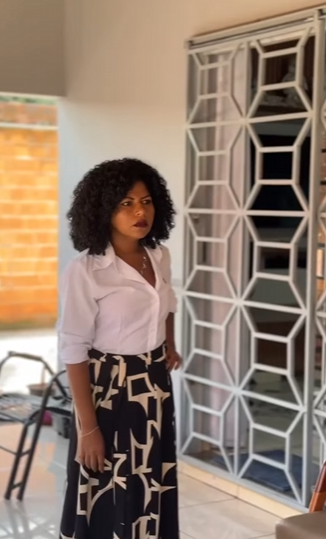 H2721010_Ele tinha c1umes da funcionária Acompanhe essa história!!_part2.mp4